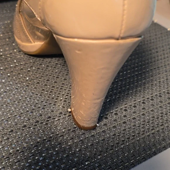 Life Stride Women's Nude Patent Peep Toe Heels - Picture 6 of 8